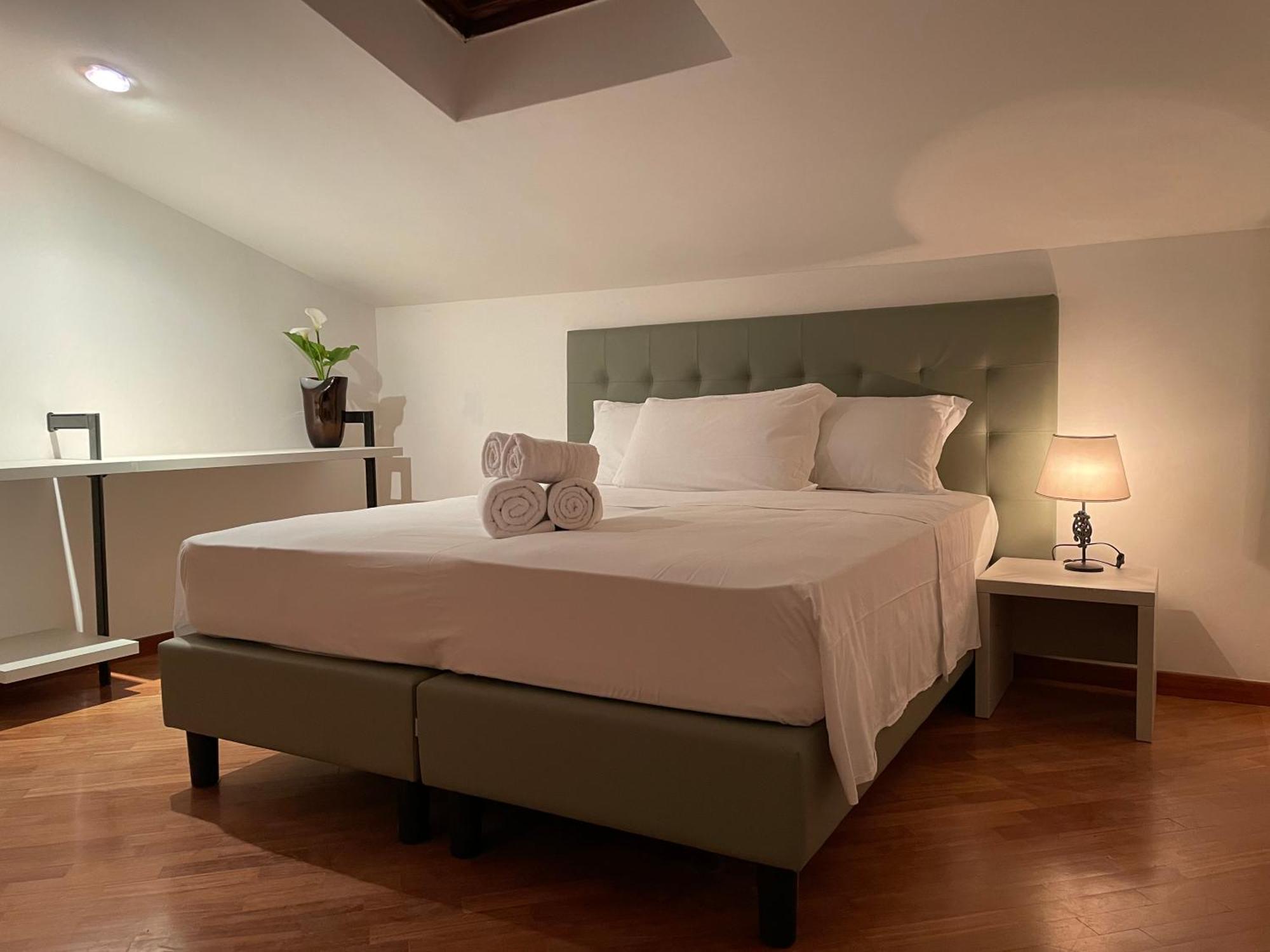 Готель Attic Garden Рим Екстер'єр фото